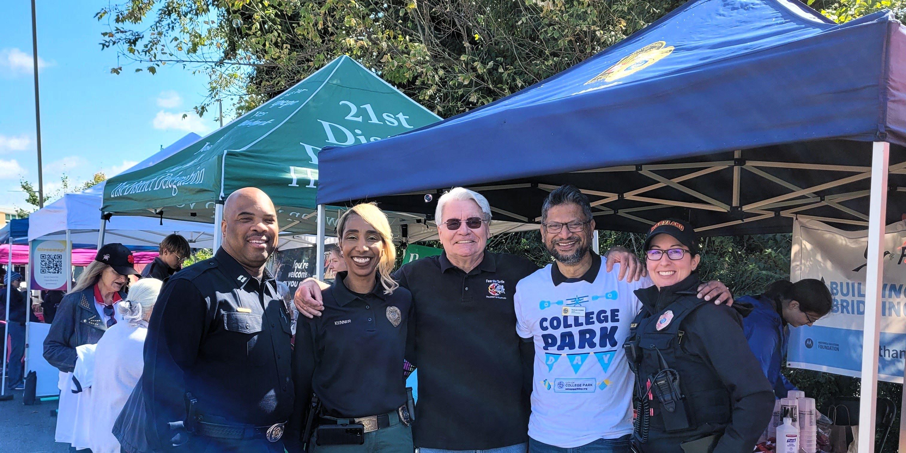 UMPD Officers at College Park Day with community members